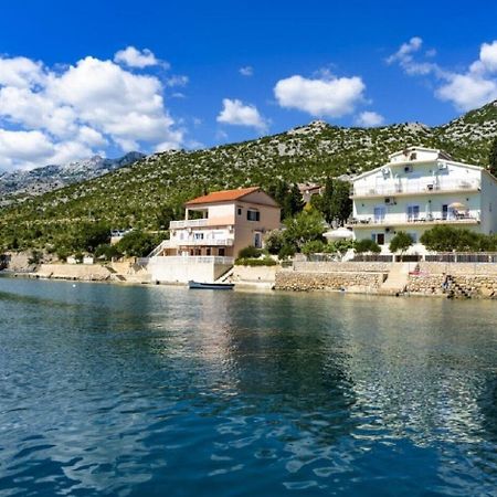 Apartments Domagoj - On The Beach Lukovo Šugarje المظهر الخارجي الصورة