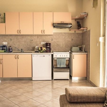 Apartments Domagoj - On The Beach Lukovo Šugarje المظهر الخارجي الصورة