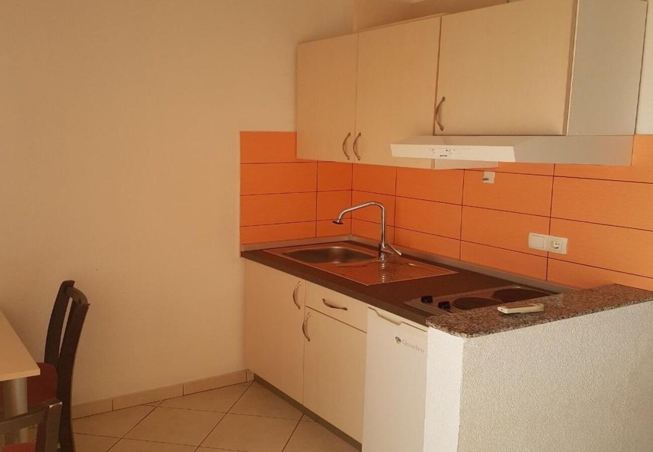 Apartments Domagoj - On The Beach Lukovo Šugarje المظهر الخارجي الصورة