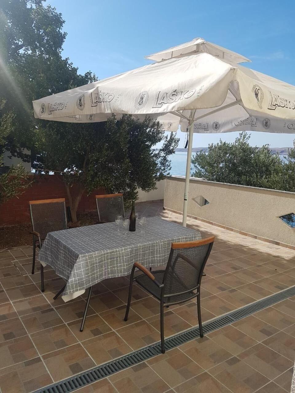 Apartments Domagoj - On The Beach Lukovo Šugarje المظهر الخارجي الصورة